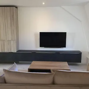 - Superbe Neuf Avec Vue Appartement